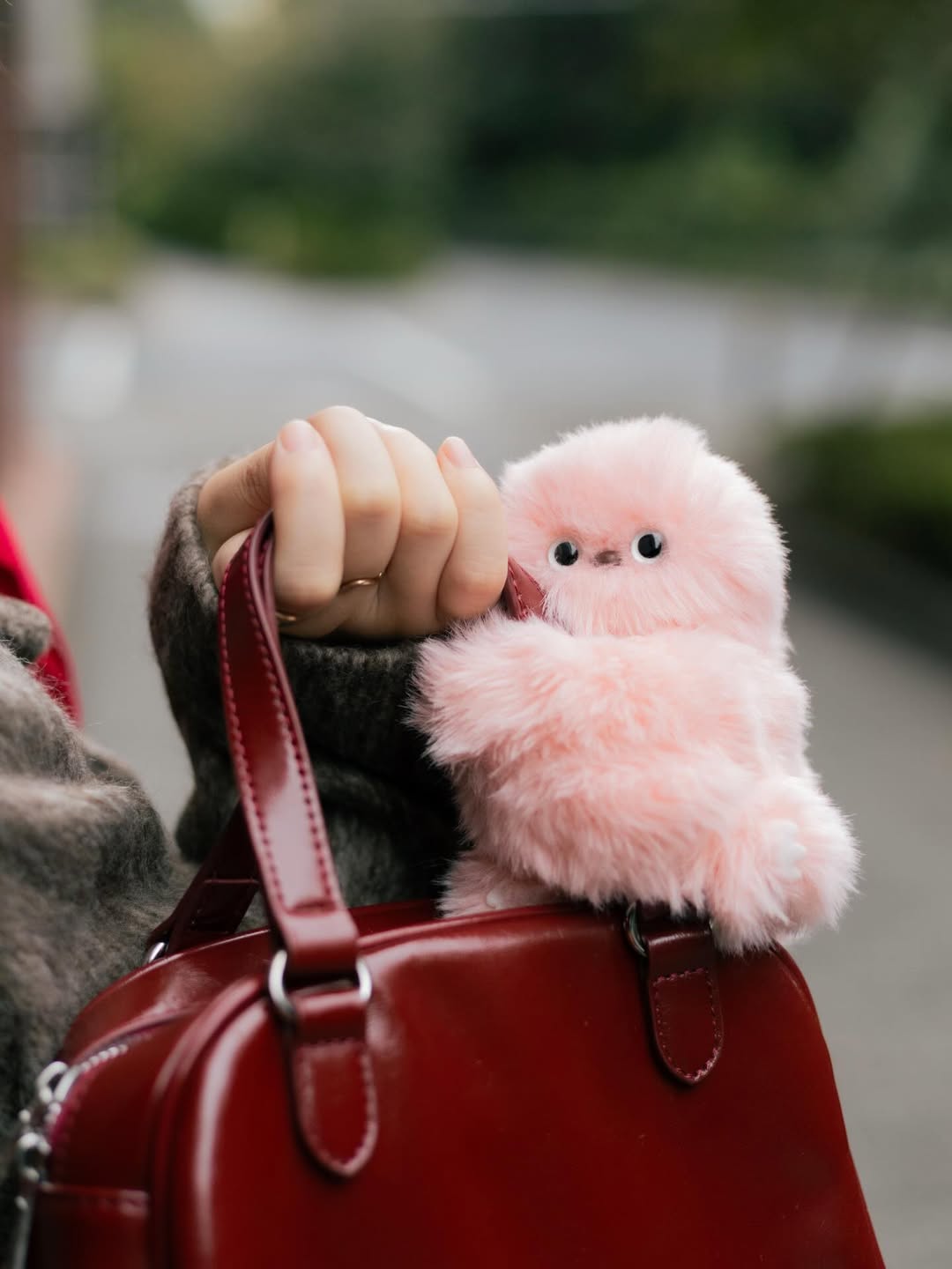 Haraketli Pufi Şirin Peluş Çanta Arkadaşı